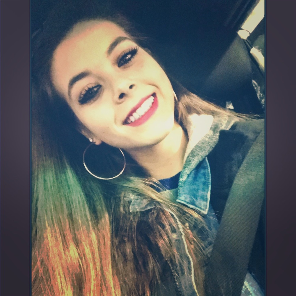 Meet your Posher, Amanda